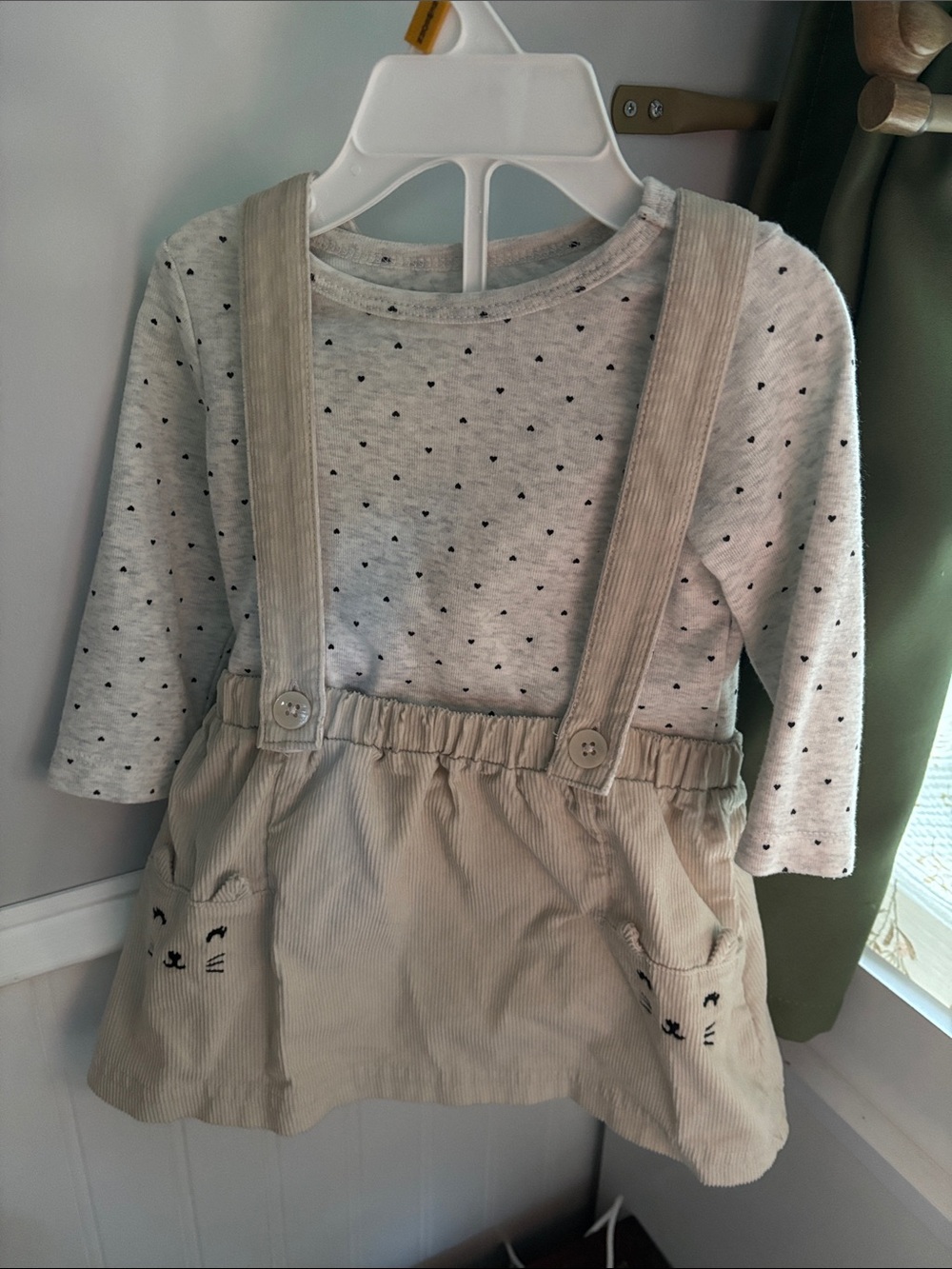 Girls Heart Print Top with Beige Corduroy Suspender Cat Skirt- 6 mos.